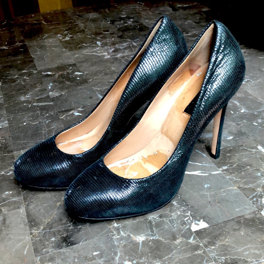 Ann Taylor Snakeskin high heel